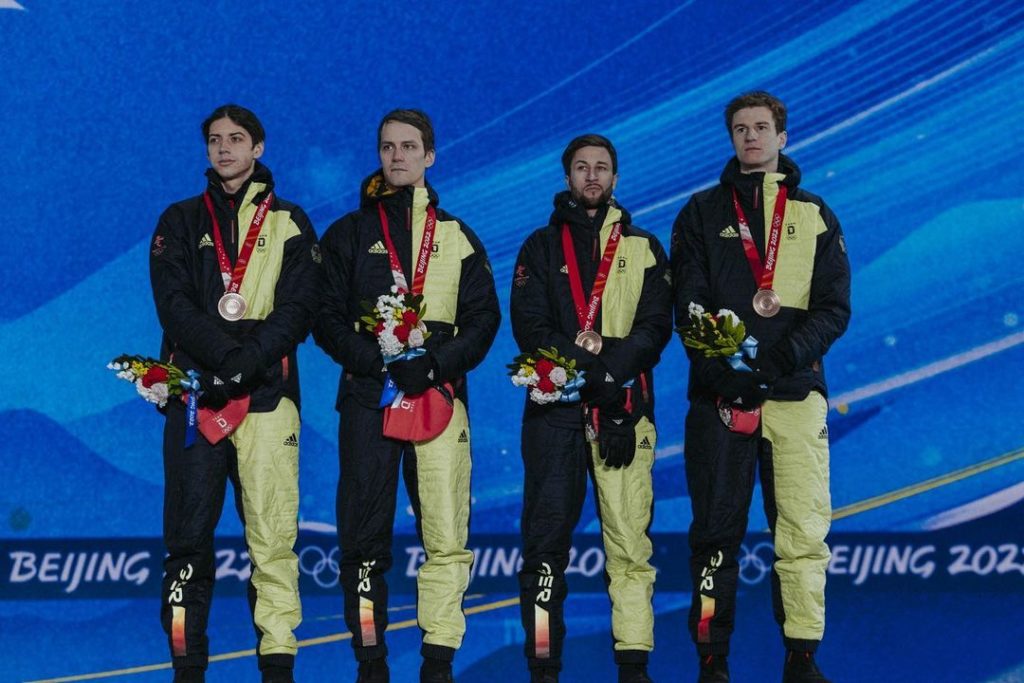 Constantin Schmid, Stephan Leyhe, Markus Eisenbichler i Karl Geiger, IO Beijing 2022